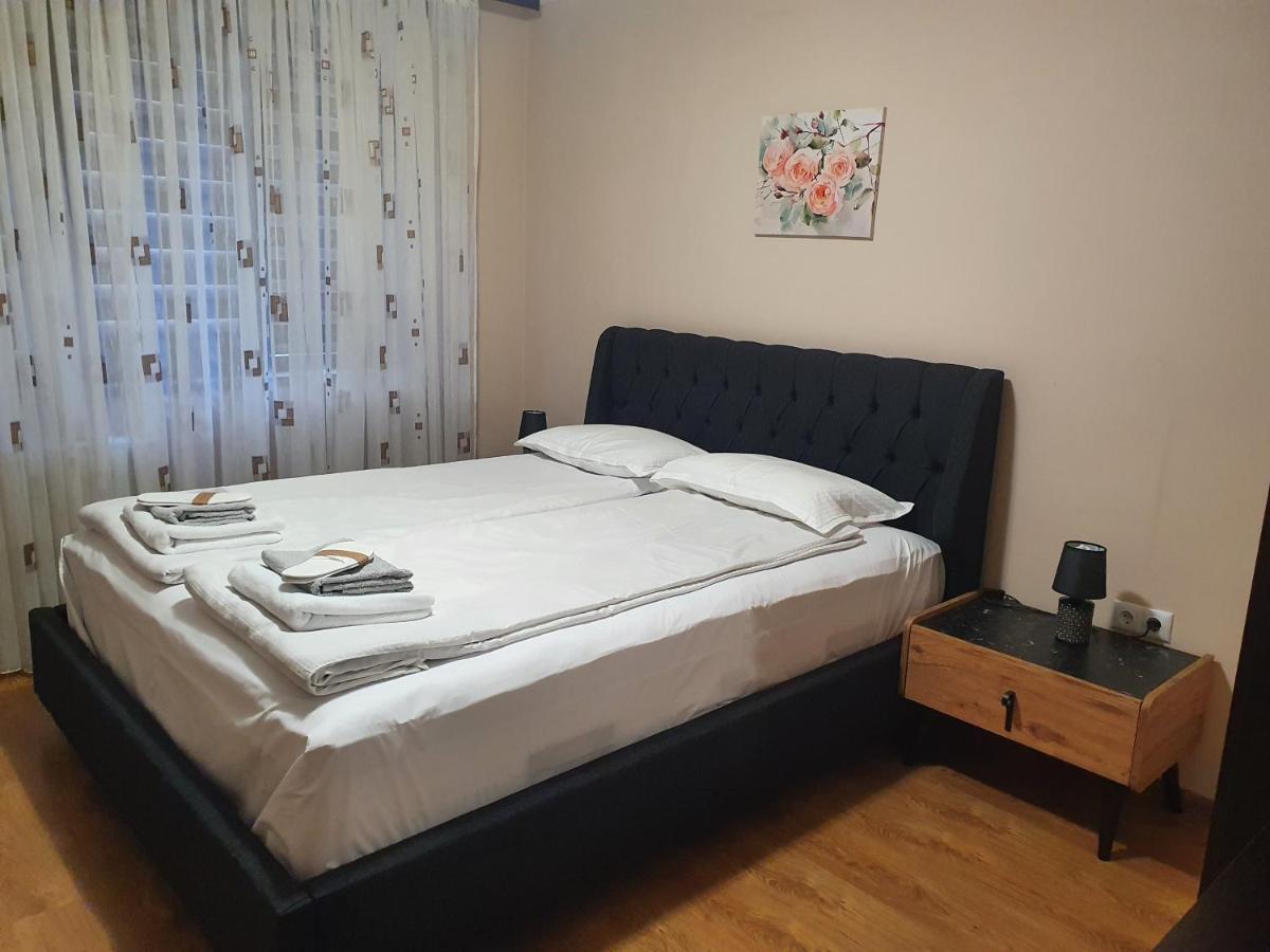 Studio Kamelia Kazanlŭk Buitenkant foto