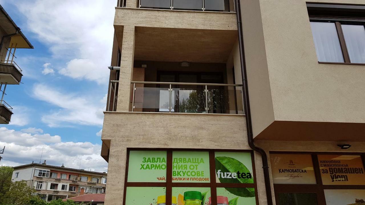 Studio Kamelia Kazanlŭk Buitenkant foto