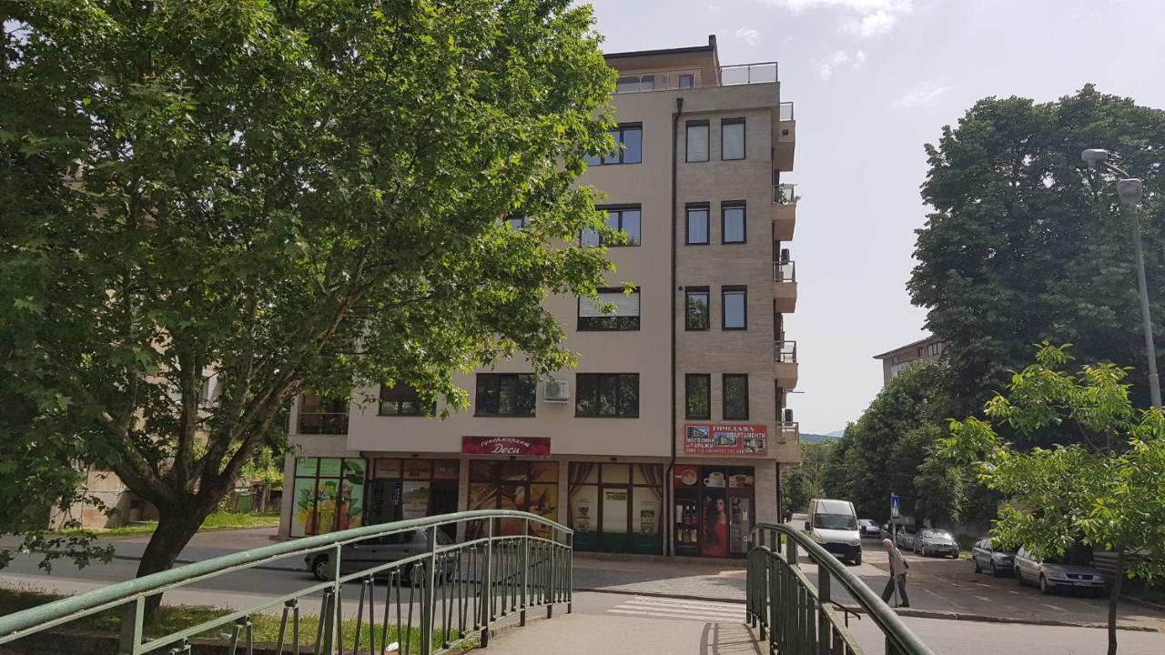Studio Kamelia Kazanlŭk Buitenkant foto