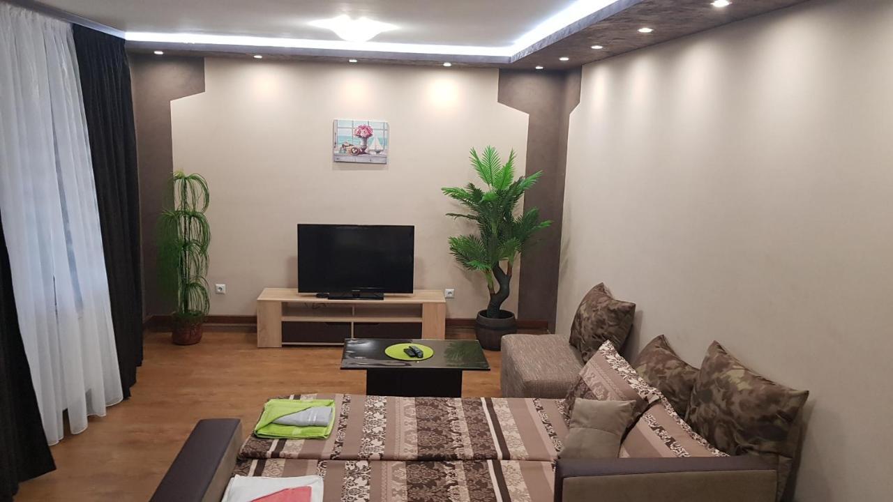 Studio Kamelia Kazanlŭk Buitenkant foto