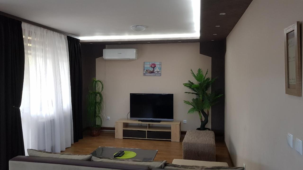 Studio Kamelia Kazanlŭk Buitenkant foto